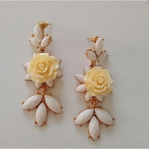 White flower earrings